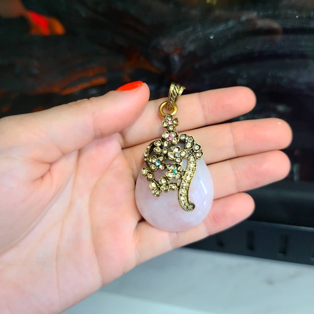 Vintage style Rose Quartz pendant
